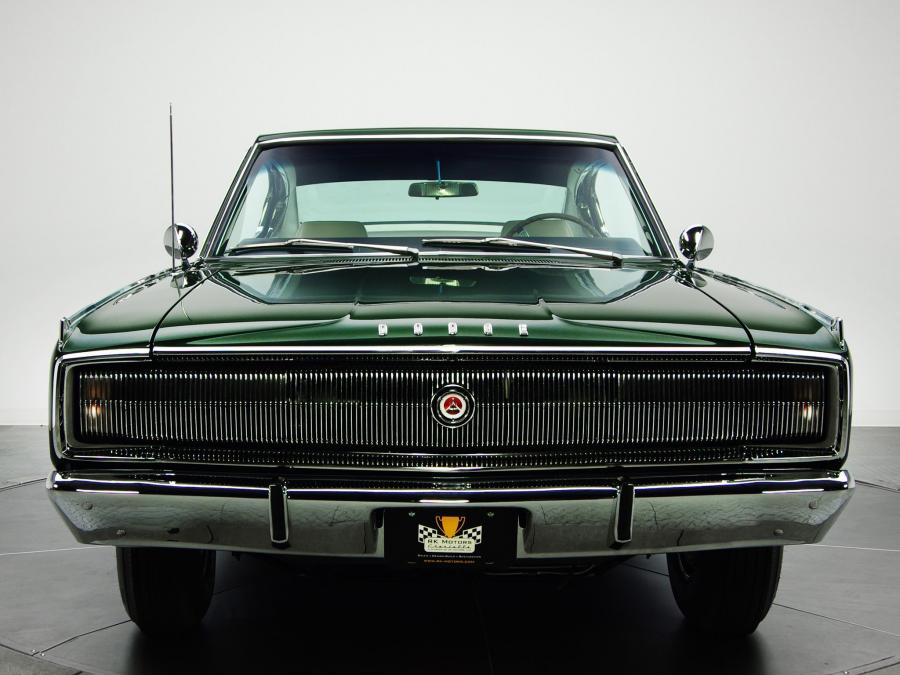  Dodge Charger R/T 426 Hemi 1967 года  (фото 11 из 12)